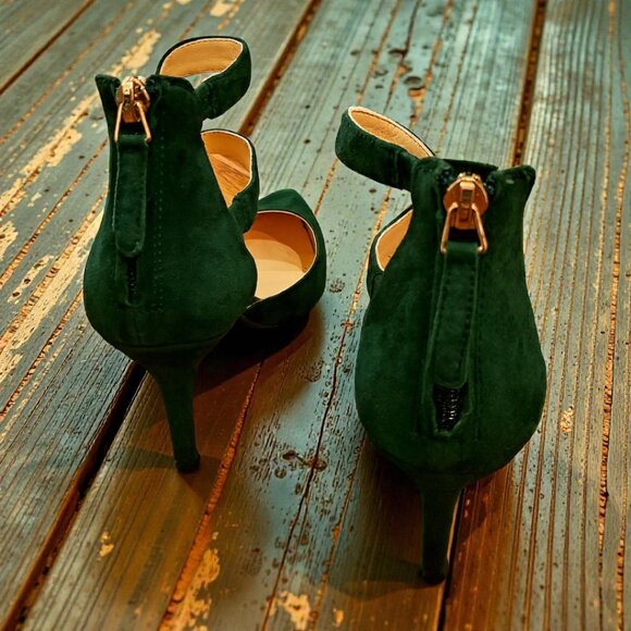 Nine West Green Suede Strappy Heels • Size 7M • Pointed Toe - Picture 3 of 7